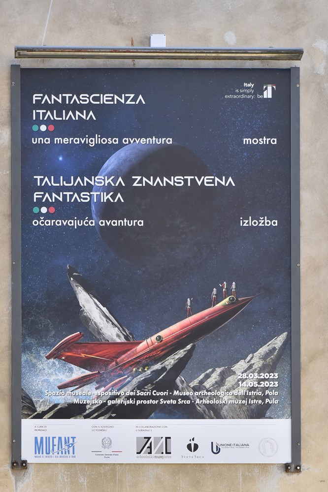 Izložba "Talijanska znanstvena fantastika: očaravajuća avantura"  u Svetim Srcima u Puli (snimio Duško MARUŠIĆ ČIČI)